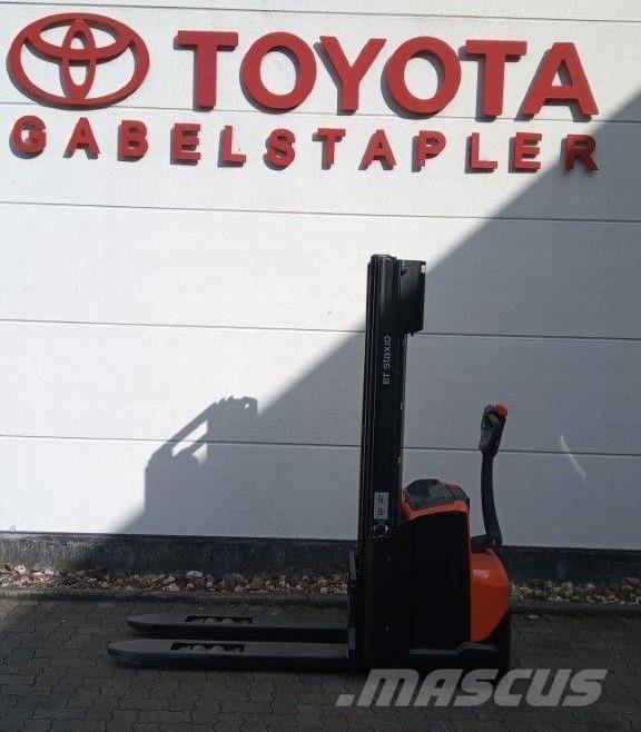 Toyota SWE120L Selbstfahrstapler