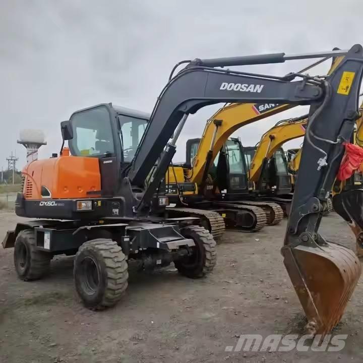 Doosan DX 60W Mobilbagger