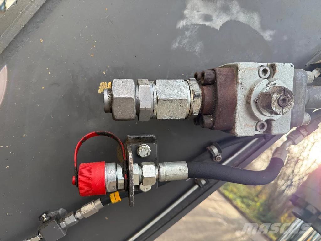 Volvo EC250E Raupenbagger