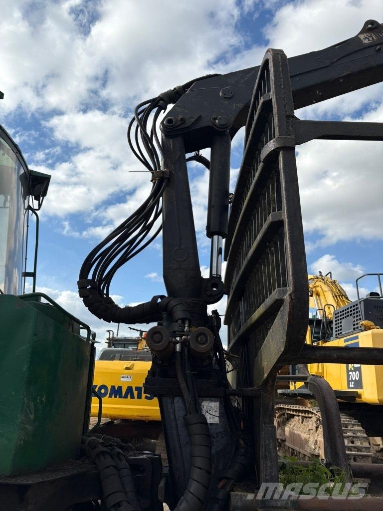 Timberjack 1110C Forwarder
