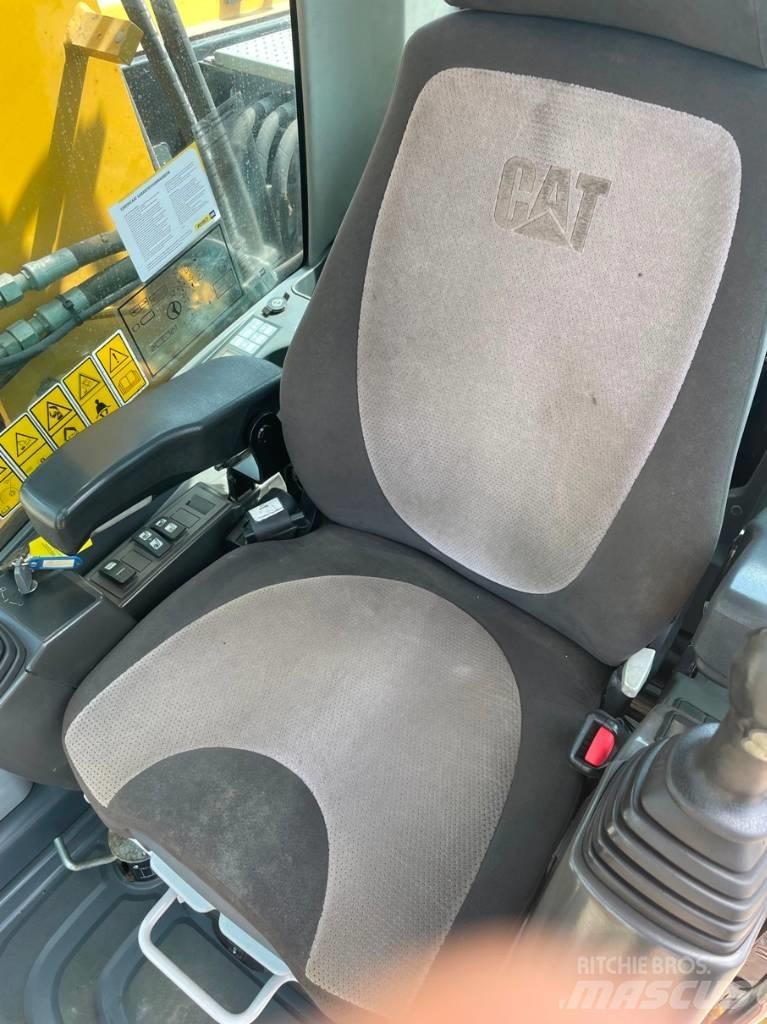 CAT M 313 D Mobilbagger