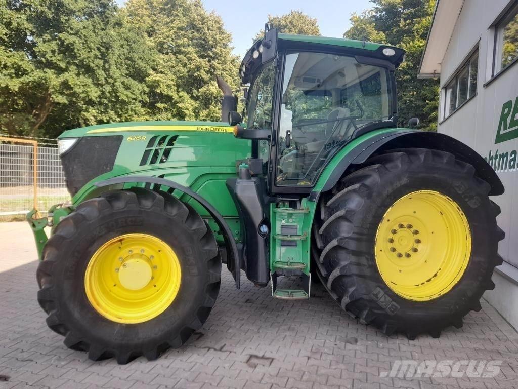 John Deere 6215R Traktoren