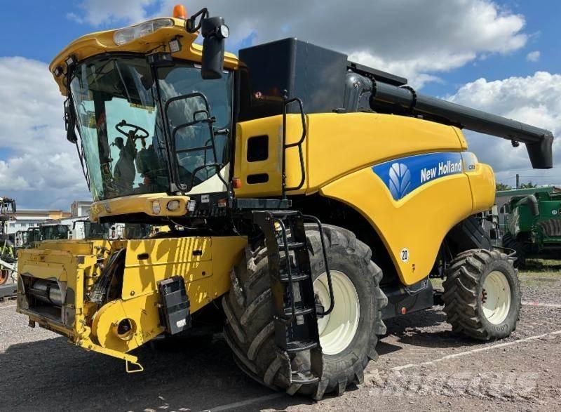 New Holland CR 980 Mähdrescher