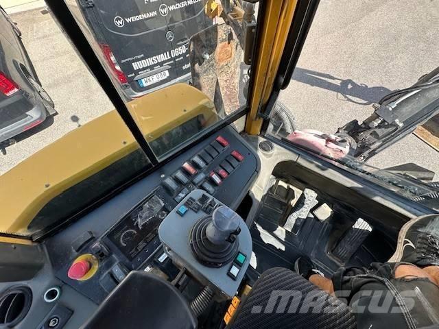 Huddig 1260B City Baggerlader