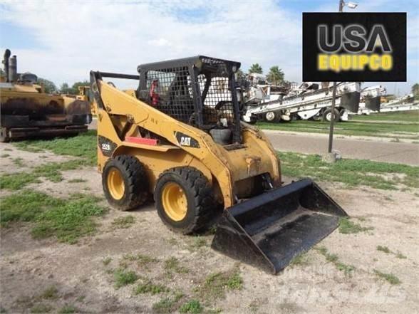 CAT 252B3 Kompaktlader