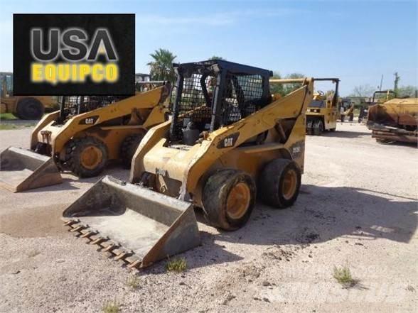CAT 252B3 Kompaktlader