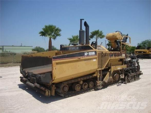 CAT AP-1050B Strassenfertiger