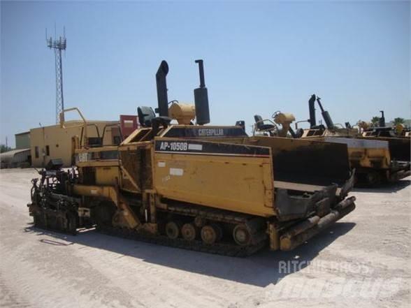 CAT AP-1050B Strassenfertiger