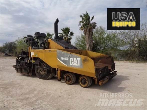 CAT AP-600D Strassenfertiger