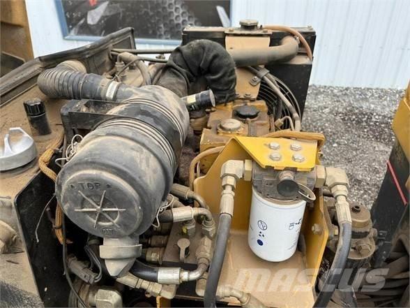 CAT CB-224E Walzenzüge