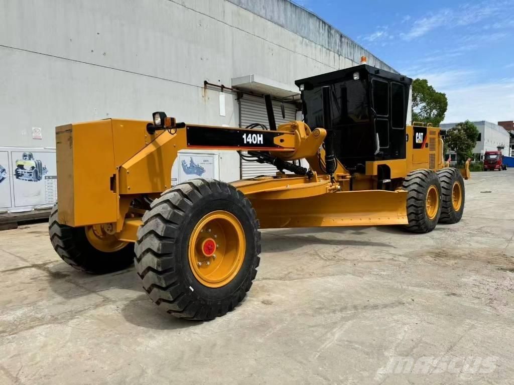 CAT 140H Grader