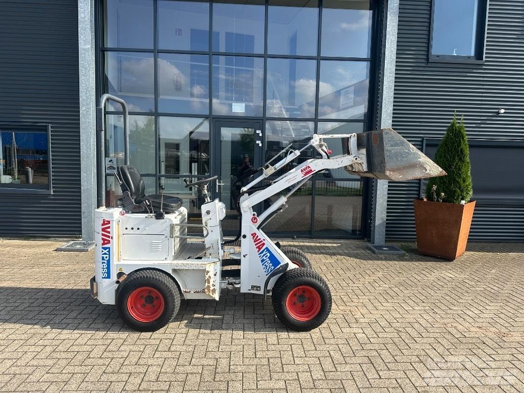 Knikmops 100 Radlader
