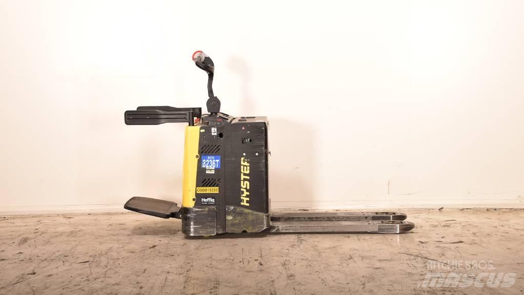 Hyster P 2.0 S Gabelstapler mit Fahrerstand