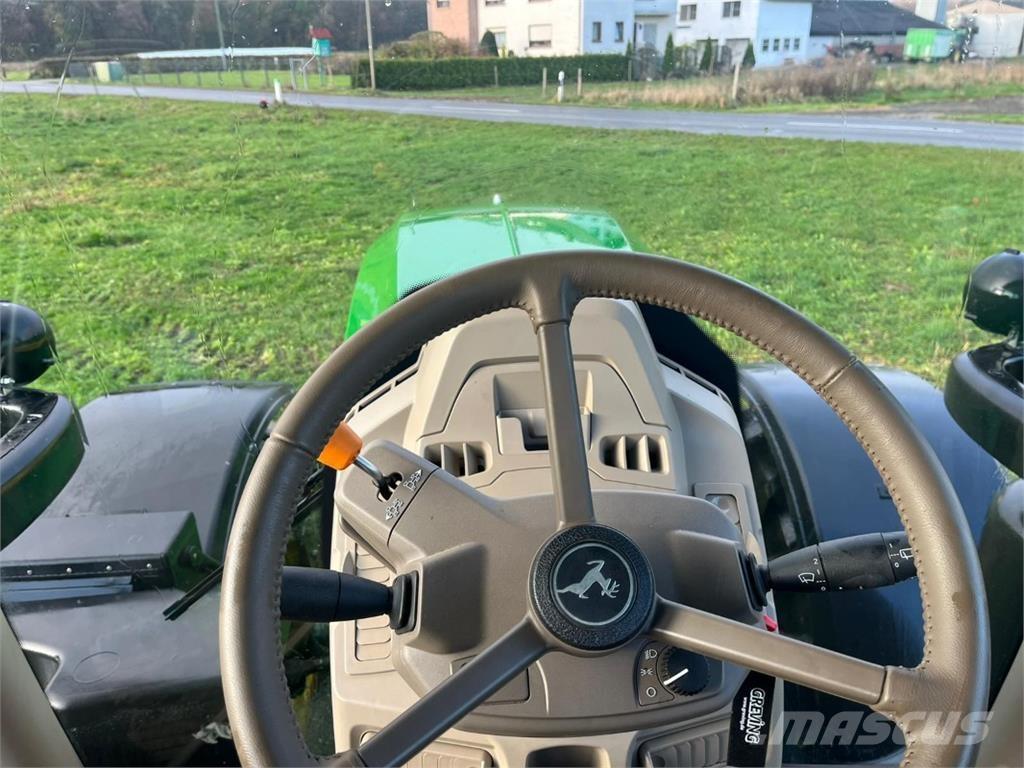 John Deere 6R215 Traktoren