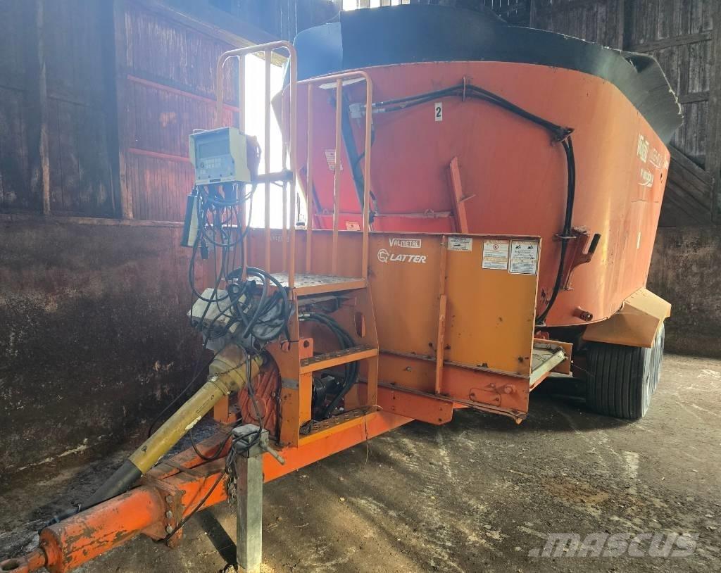 Valmetal V-Mix 700 Futtermischwagen