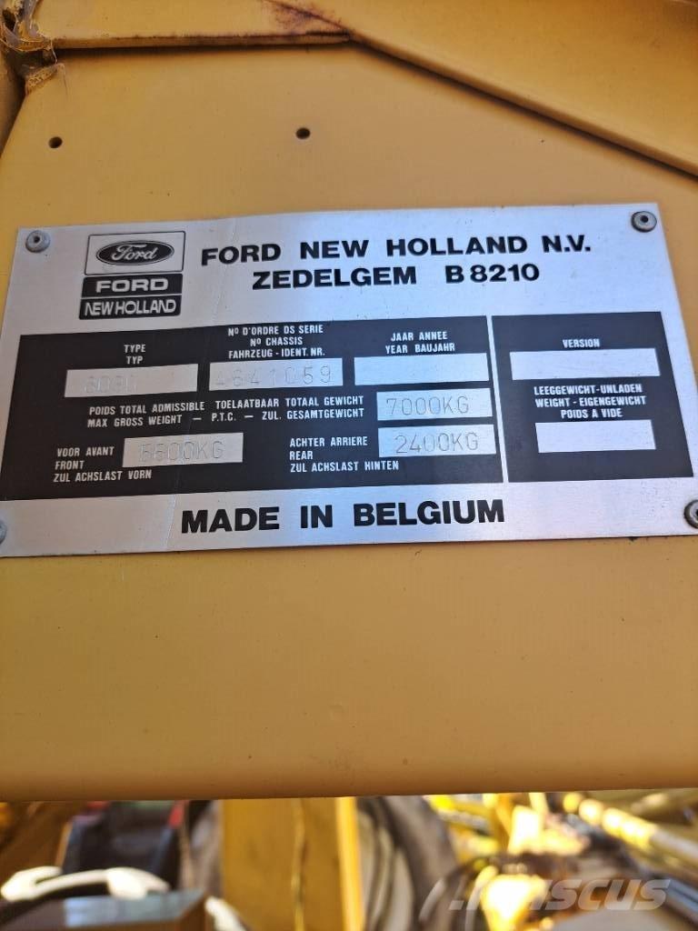 New Holland 8030 H Mähdrescher