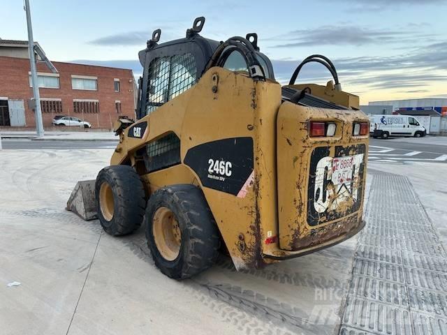 CAT 246 C Kompaktlader