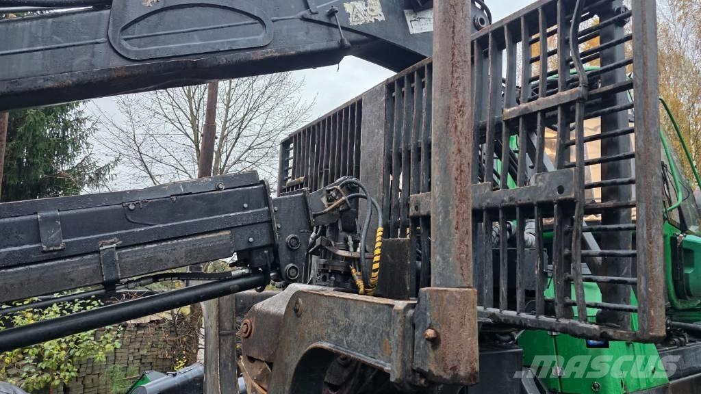 John Deere 1510 E Forwarder