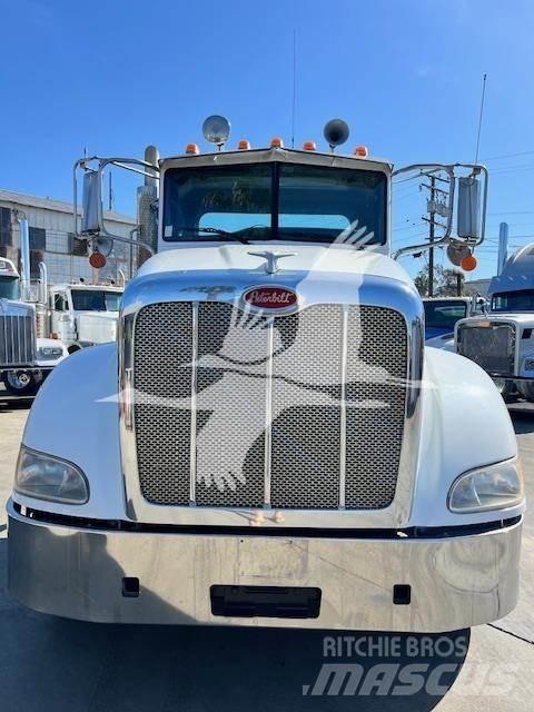 Peterbilt 384 Sattelzugmaschinen
