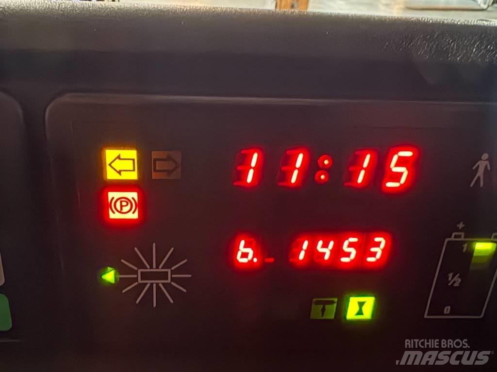 Toyota RRE 140 Schubmaststapler