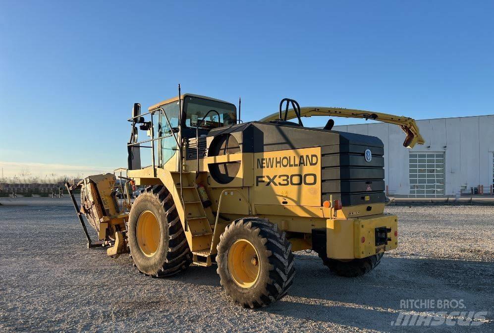 New Holland FX 300 Selbstfahrende Häcksler