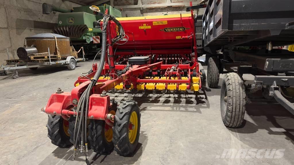 Väderstad Rapid300S Drillmaschinen