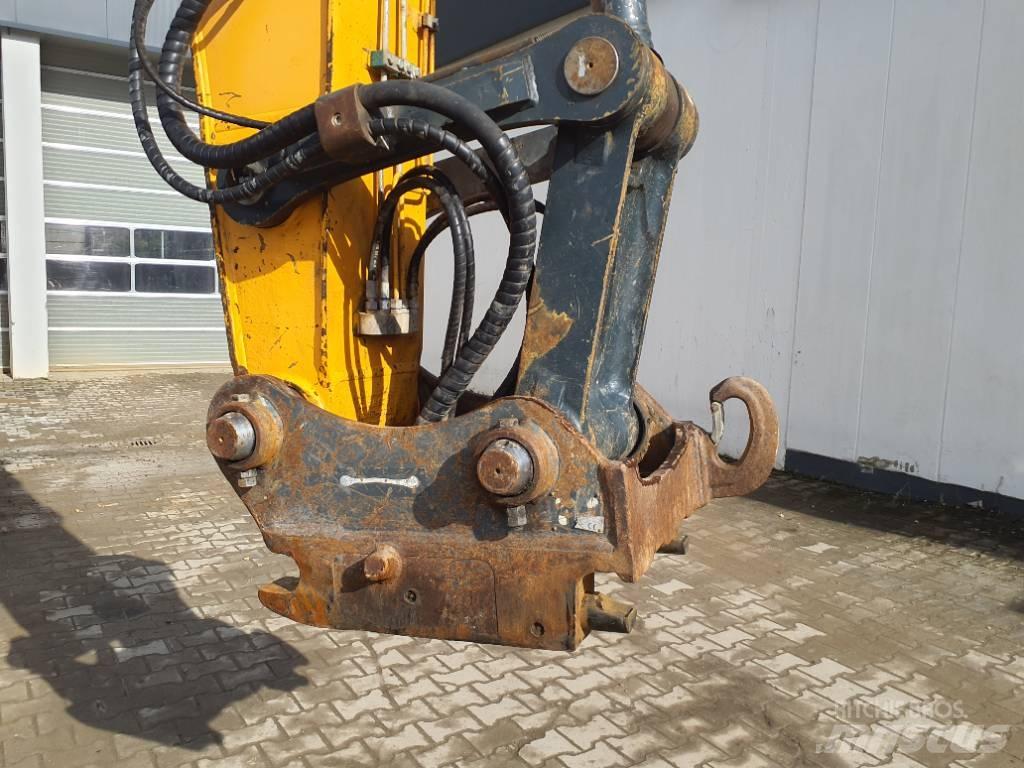 Hyundai HX 300 L Raupenbagger