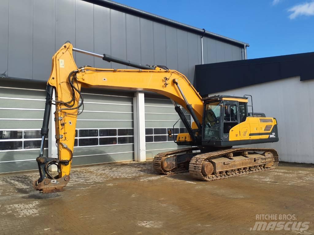 Hyundai HX 300 L Raupenbagger