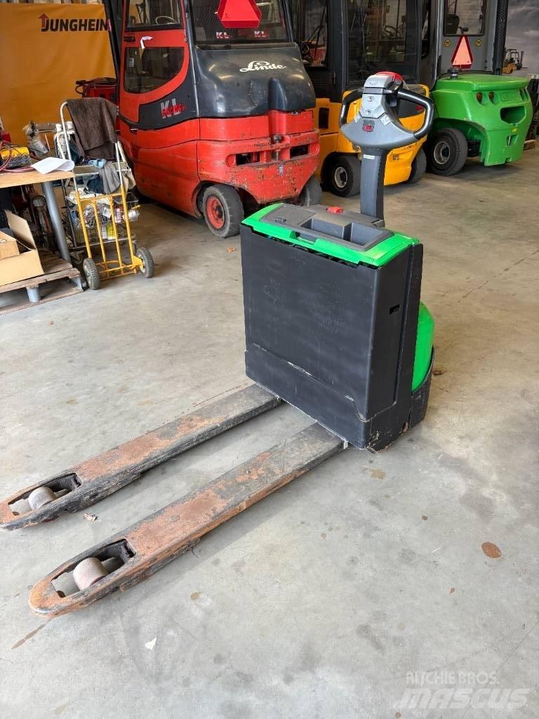 Cesab P 214 Niedergabelstapler