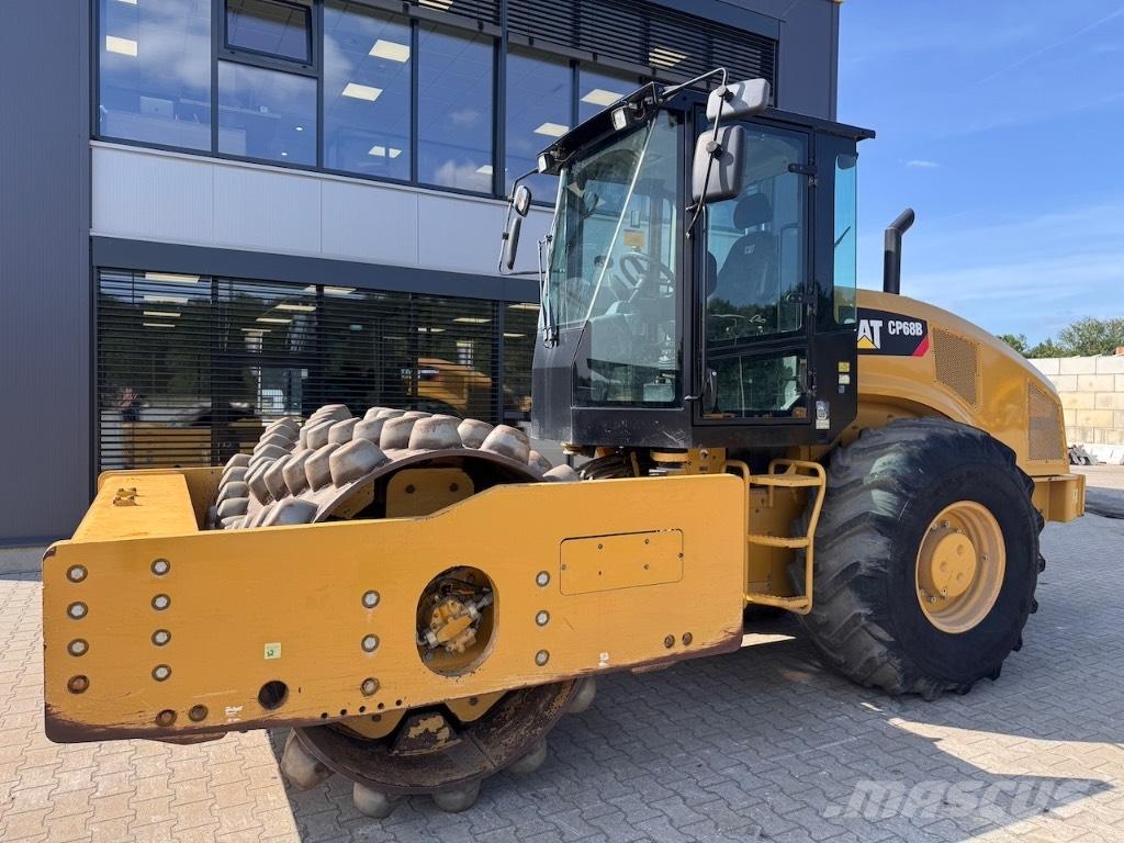 CAT CP 68 B Erdbauwalzen