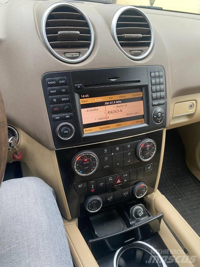 Mercedes-Benz ML 320 PKWs