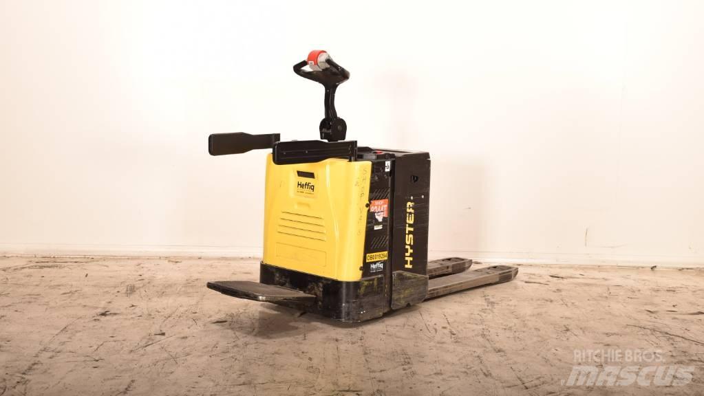 Hyster P 2.0 S Gabelstapler mit Fahrerstand