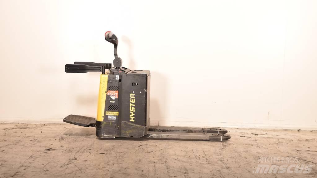 Hyster P 2.0 S Gabelstapler mit Fahrerstand