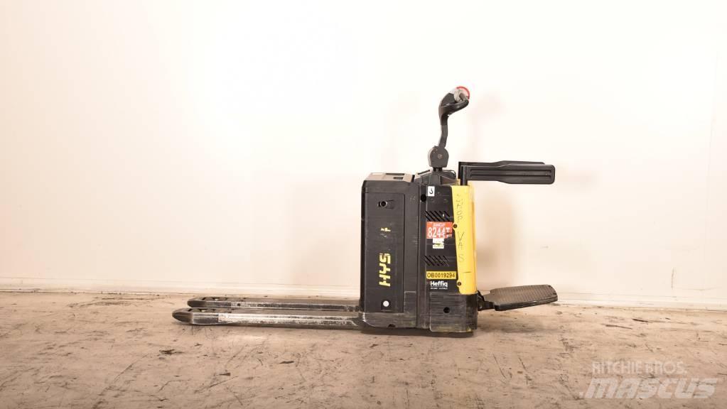 Hyster P 2.0 S Gabelstapler mit Fahrerstand