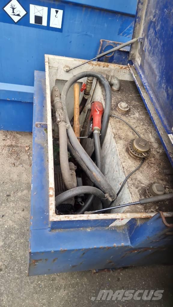  tolsma brandstoftank Sonstige Krane