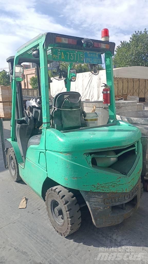 Mitsubishi FD 25 Dieselstapler