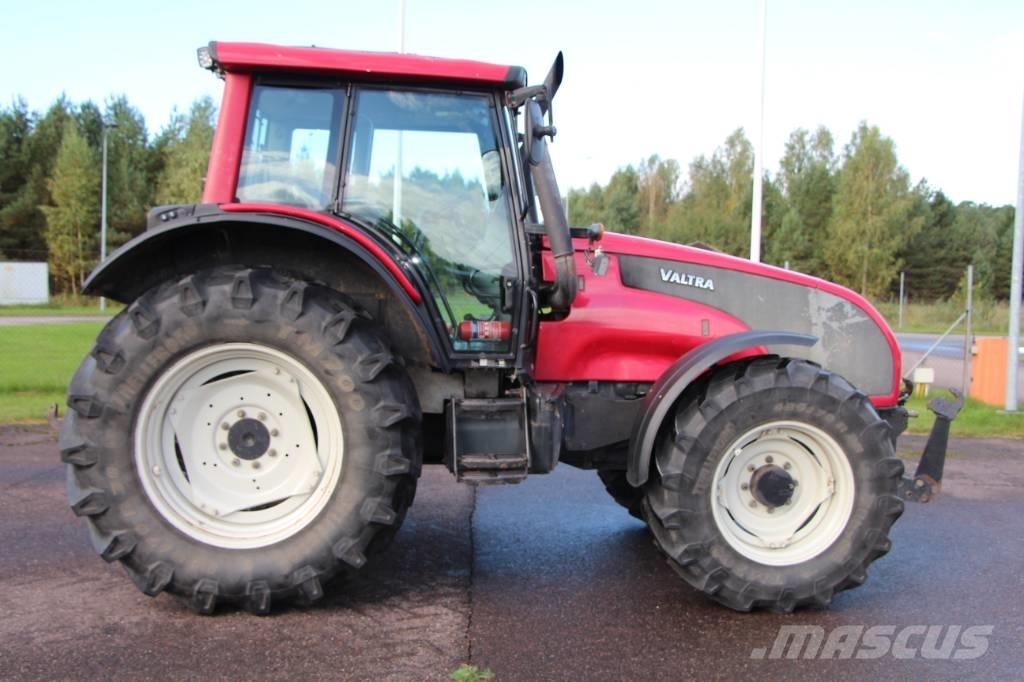 Valtra T 131 Traktoren