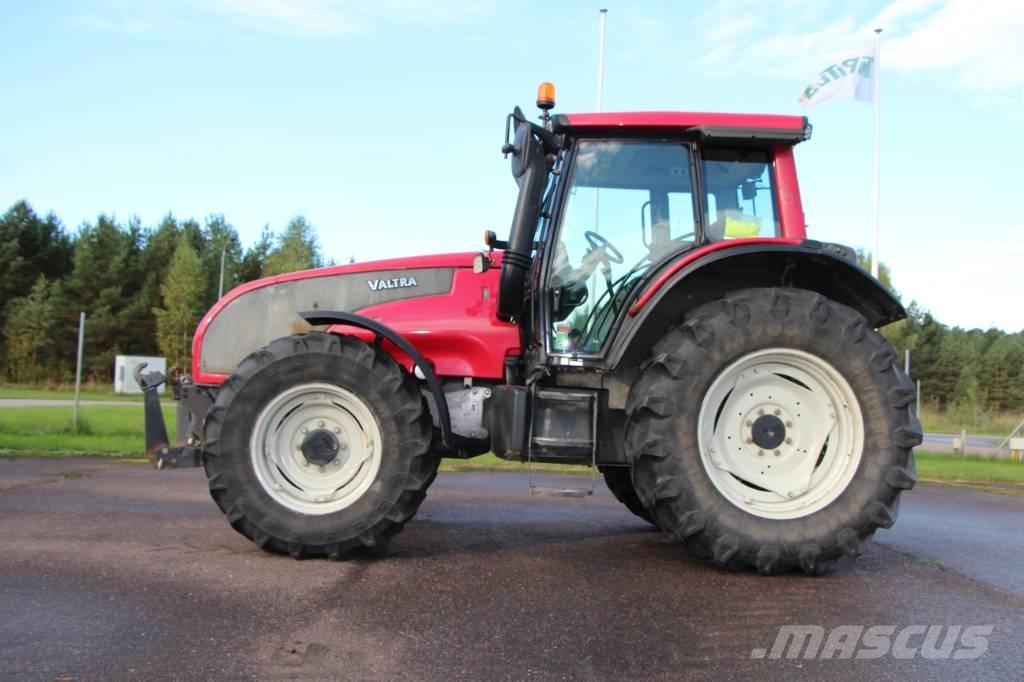 Valtra T 131 Traktoren