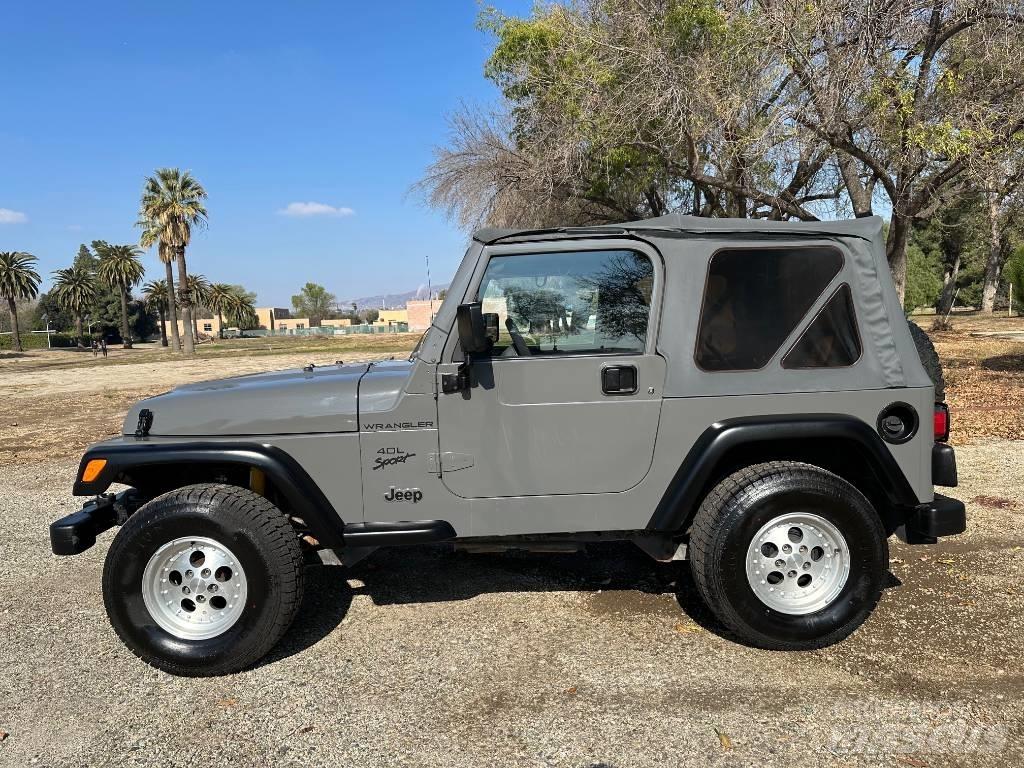Jeep Wrangler Sport PKWs