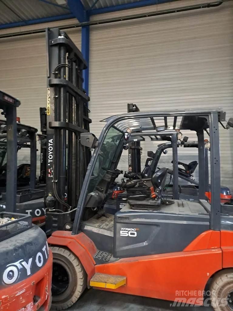 Toyota 8FBMT50 Andere Gabelstapler
