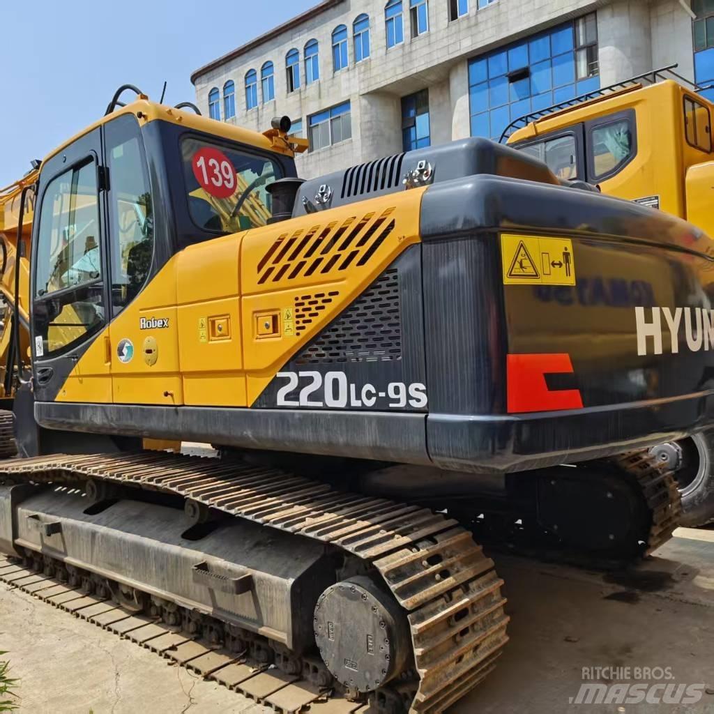 Hyundai 220lc-9s Raupenbagger