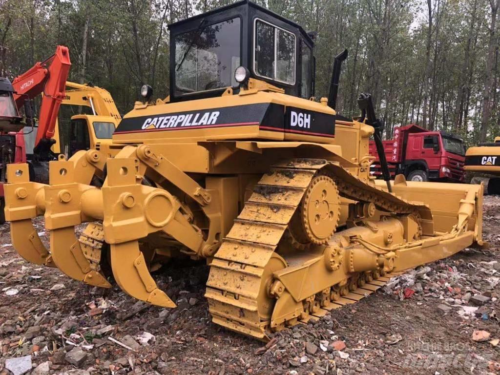 CAT D6H Bulldozer