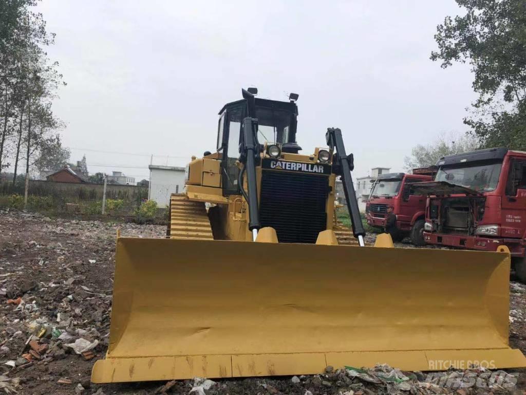 CAT D6H Bulldozer