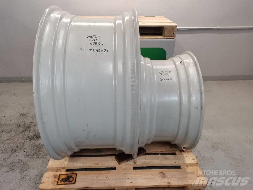 Valtra T R30X16 RIM Reifen