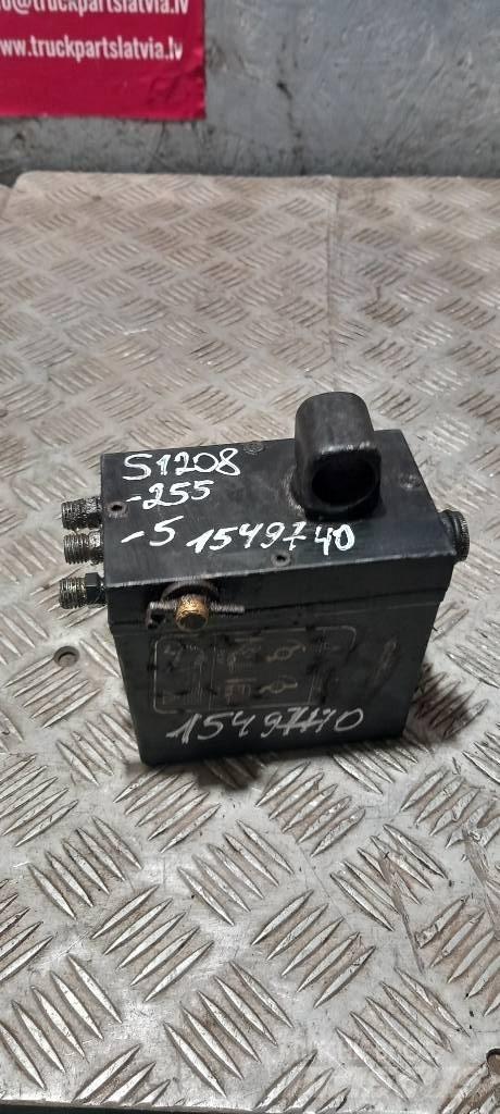 Scania 94 D.   1549740 Hydraulik