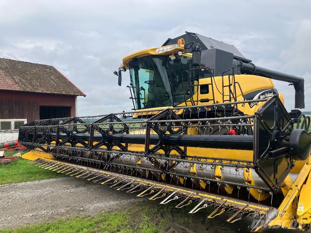 New Holland CR 980 Mähdrescher