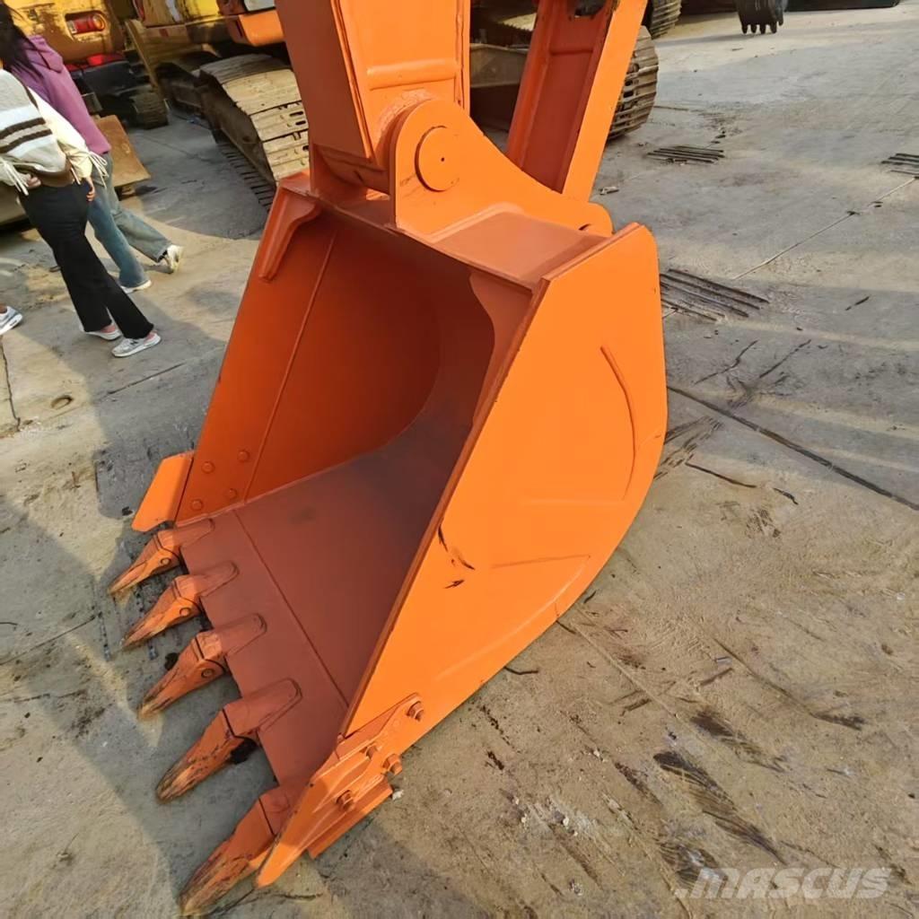 Hitachi ZX 210 Raupenbagger