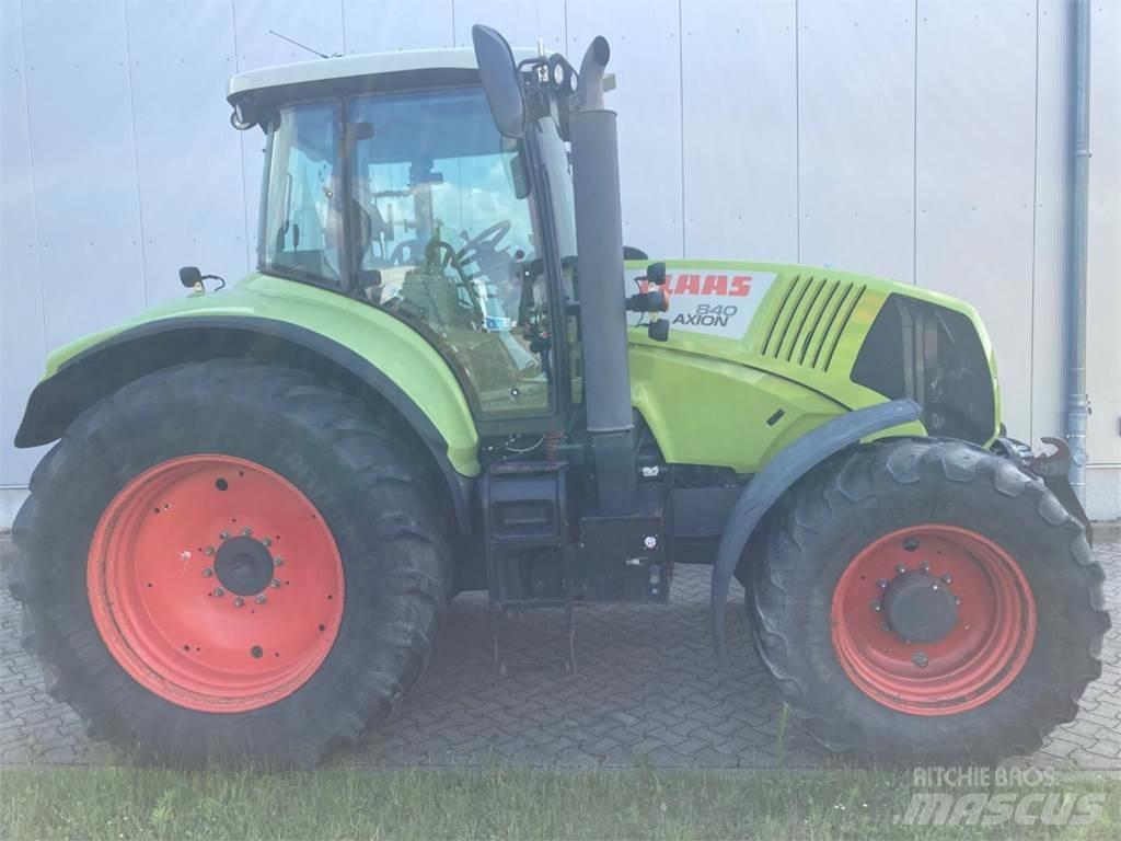 CLAAS AXION 840 Traktoren