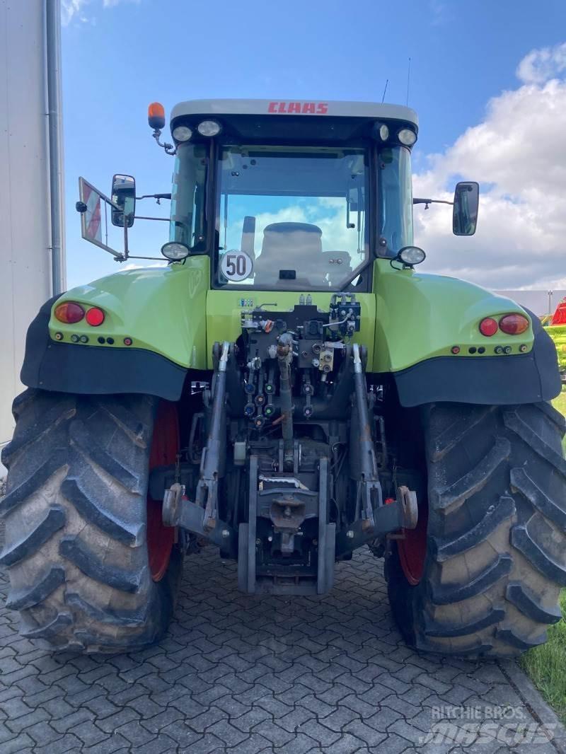 CLAAS AXION 840 Traktoren