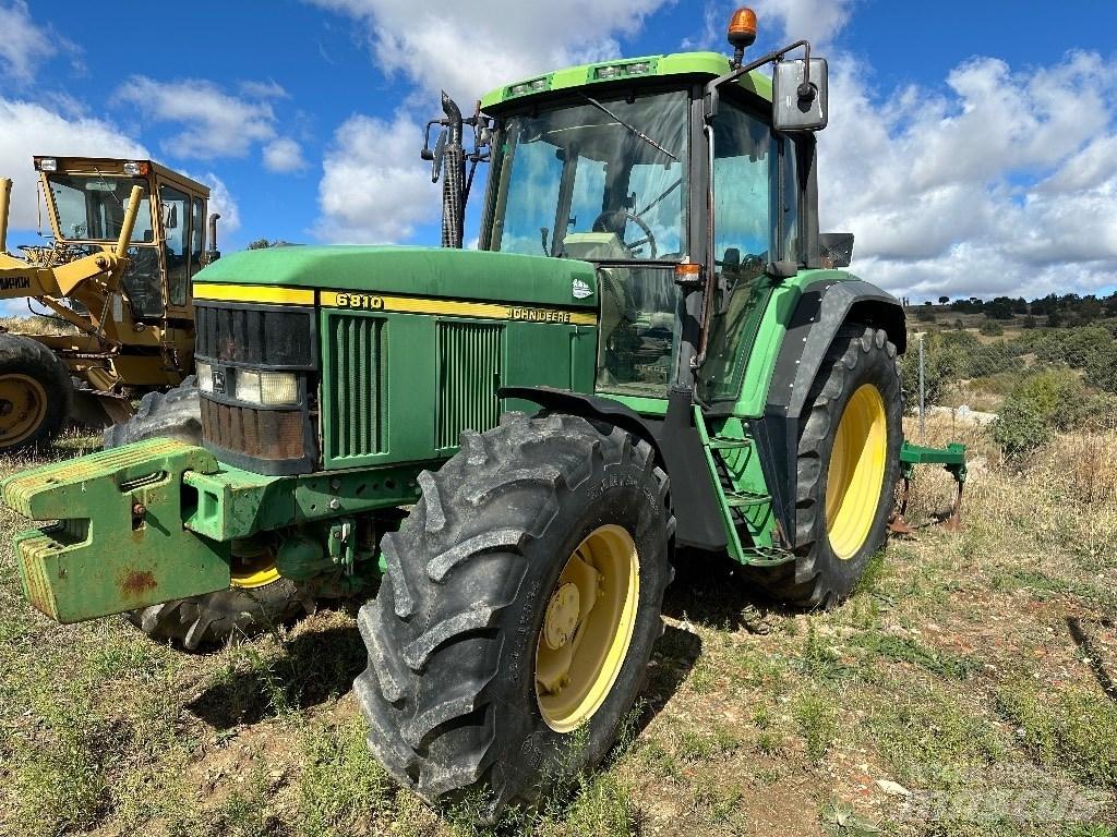 John Deere 6810 Traktoren